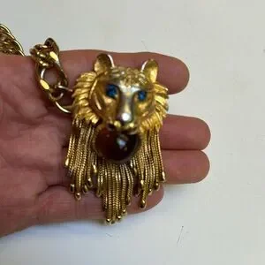 pauline rader | Accessories | Pauline Rader Vintage 8s Gold  display picture 3
